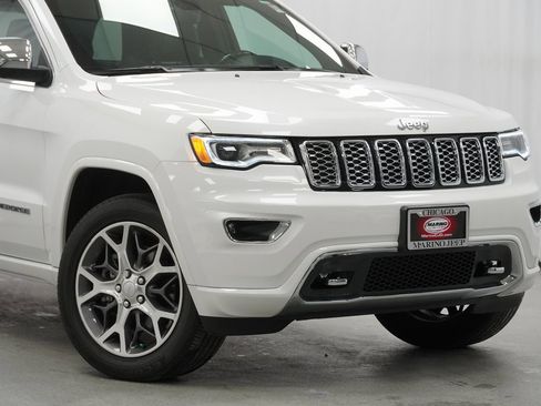 Used 2021 Jeep Grand Cherokee Overland image 3