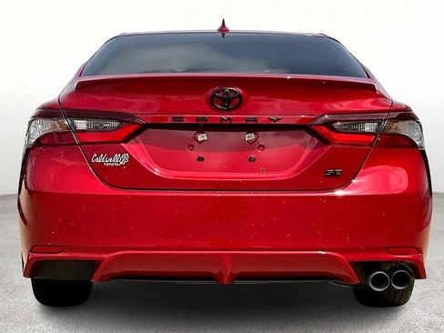 Used 2024 Toyota Camry SE image 6