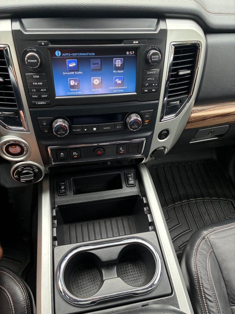 Used 2017 Nissan Titan SL AWD/4WD image 40