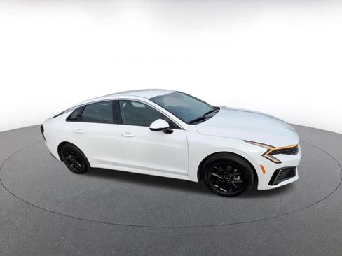 Used 2025 Kia K5 LXS image 2