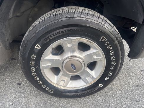 Used 2003 Ford Explorer Sport Trac XLT image 13