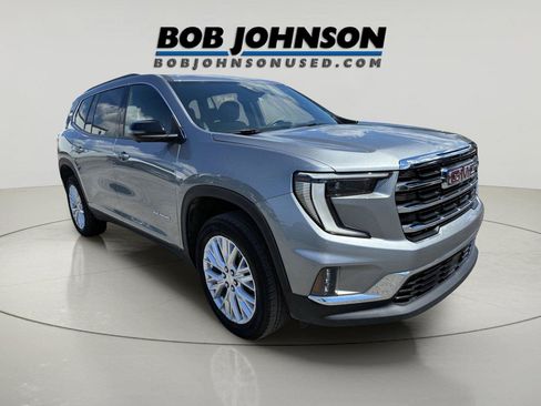 Used 2025 GMC Acadia Elevation w/ Elevation Premium Package AWD/4WD image 1