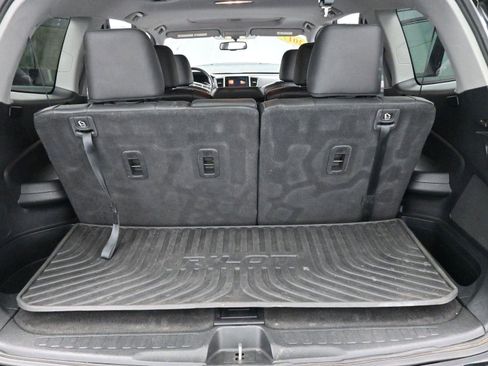 Used 2017 Honda Pilot EX-L image 9