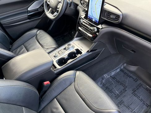 Used 2023 Ford Explorer ST w/ Equipment Group 401A AWD/4WD image 17