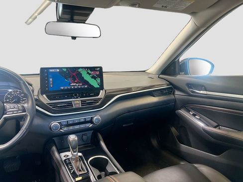 Used 2023 Nissan Altima 2.5 SR w/ SR Premium Package FWD image 24