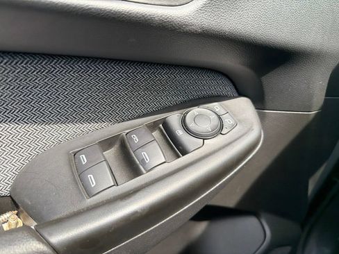Used 2025 Chevrolet TrailBlazer LT FWD image 11