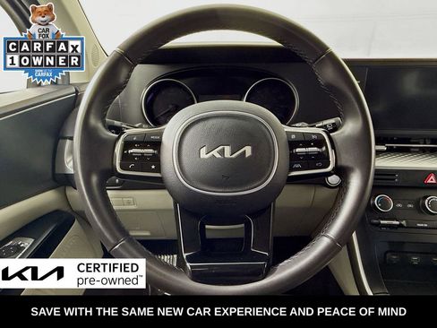 Certified 2024 Kia Carnival LX image 13