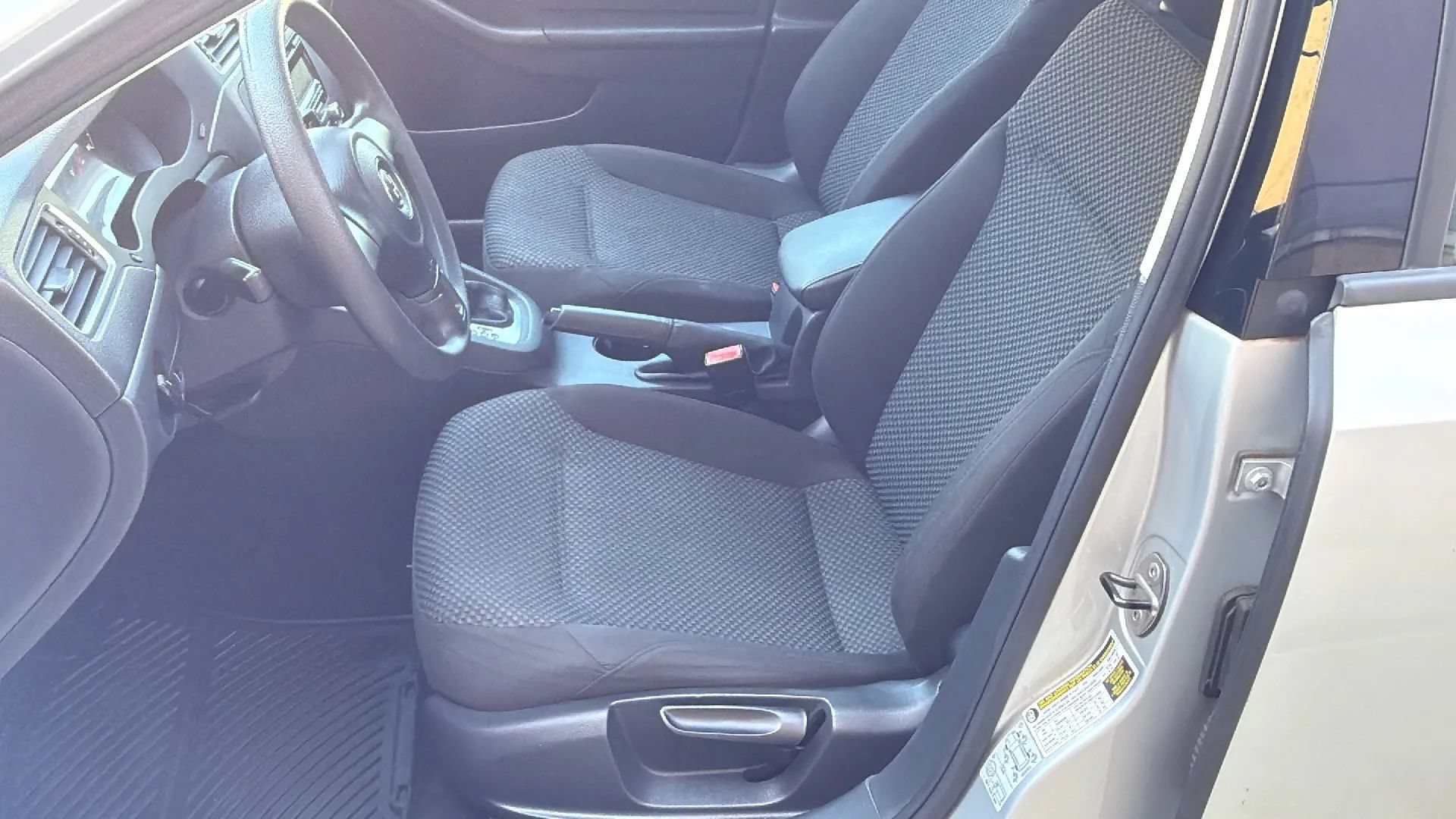 Used 2014 Volkswagen Jetta S FWD image 12