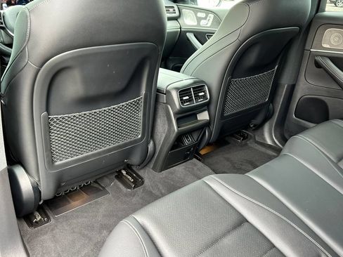 Used 2022 Mercedes-Benz GLE 350 4MATIC w/ Premium Package image 38