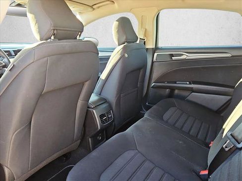 Used 2020 Ford Fusion SE image 17