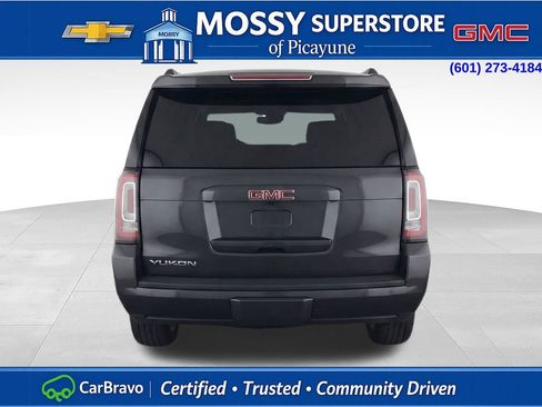 Used 2017 GMC Yukon SLE w/ Convenience Package image 9