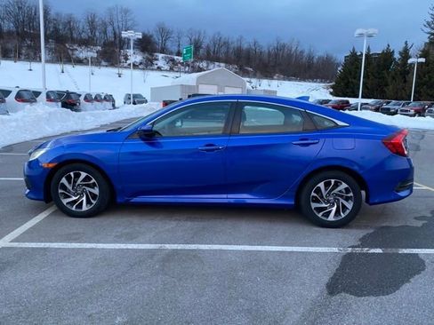 Used 2017 Honda Civic EX image 2