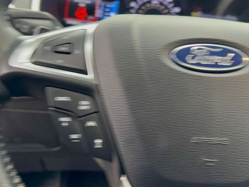 Used 2020 Ford Edge SEL w/ Convenience Package image 19