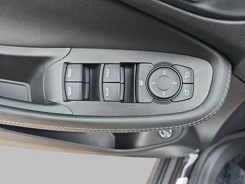 Certified 2023 Buick Encore GX Select w/ Sport Touring Package AWD/4WD image 33