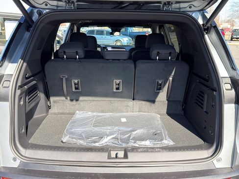 New 2026 Chevrolet Traverse LT image 28