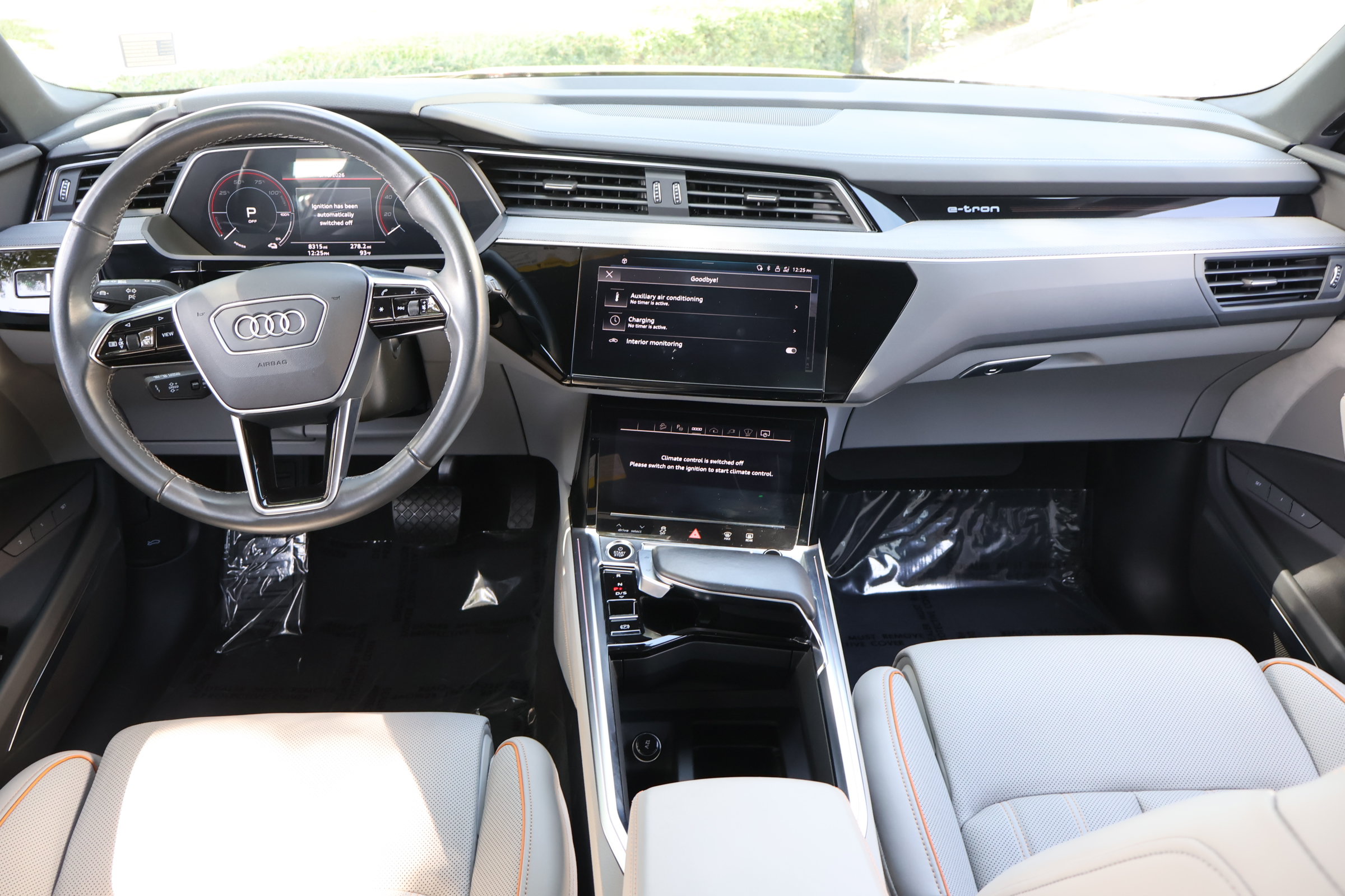 Used 2024 Audi Q8 e-tron Prestige w/ Prestige Package AWD/4WD image 18