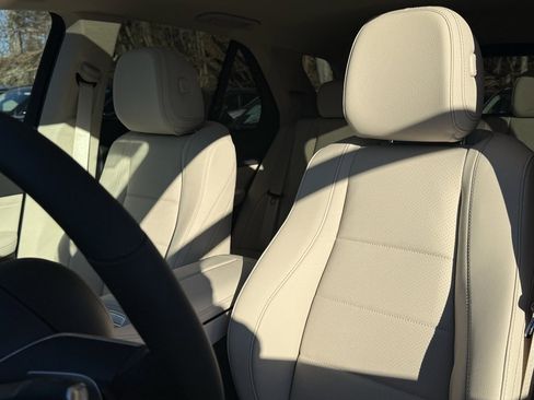 New 2026 Mercedes-Benz GLE 350 4MATIC image 17