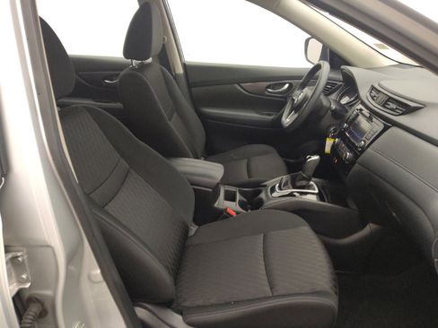 Used 2018 Nissan Rogue S FWD image 21