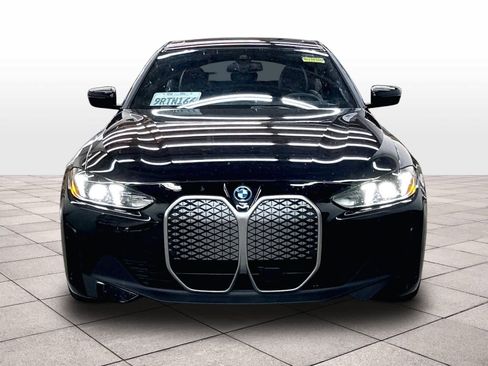 Used 2025 BMW i4 eDrive40 w/ M Sport Package RWD image 3