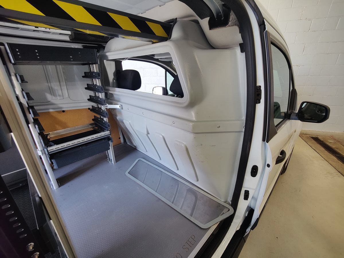 Used 2023 Ford Transit Connect XL FWD image 12