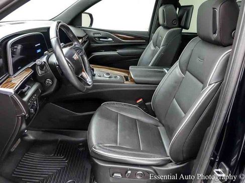 Used 2023 Cadillac Escalade Premium Luxury w/ Performance Package AWD/4WD image 11