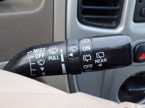 Used 2005 Ford Escape Limited image 23