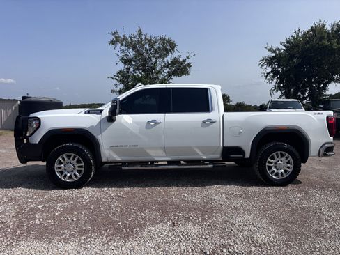 Used 2020 GMC Sierra 2500 SLT AWD/4WD image 2