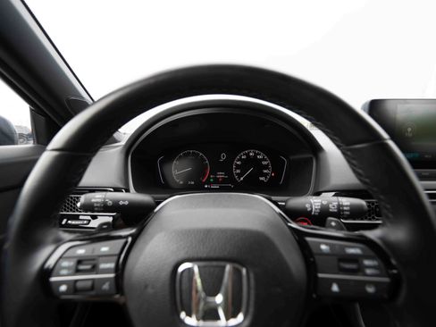 Used 2025 Honda Civic Sport image 15