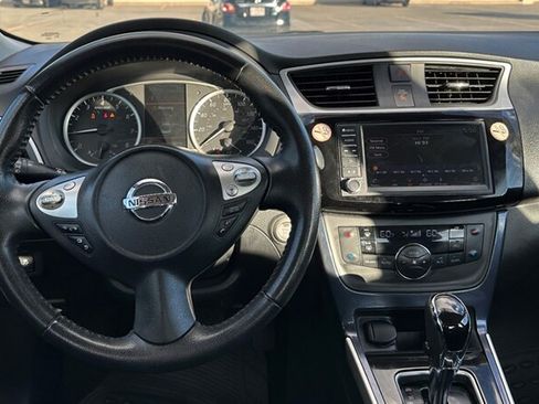 Used 2019 Nissan Sentra SR FWD image 10