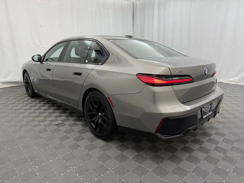 Used 2024 BMW 740i xDrive AWD/4WD image 6