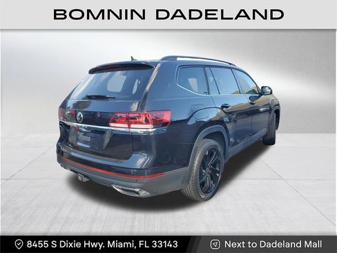 Used 2023 Volkswagen Atlas SE w/ Panoramic Sunroof Package image 7