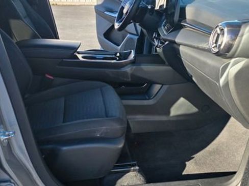 Used 2025 Chevrolet Equinox LT image 15