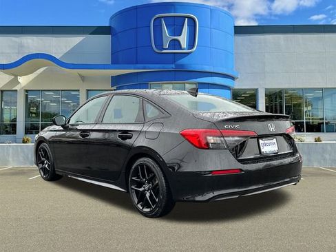 Used 2023 Honda Civic Sport image 4