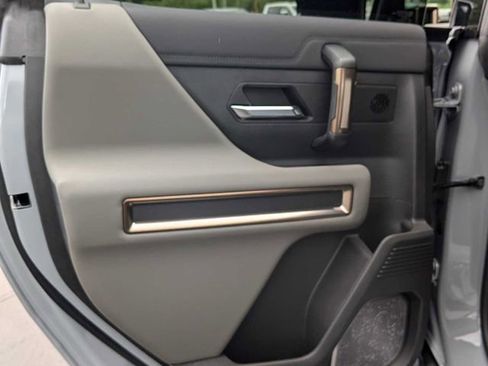 New 2025 GMC Hummer EV 3X image 20