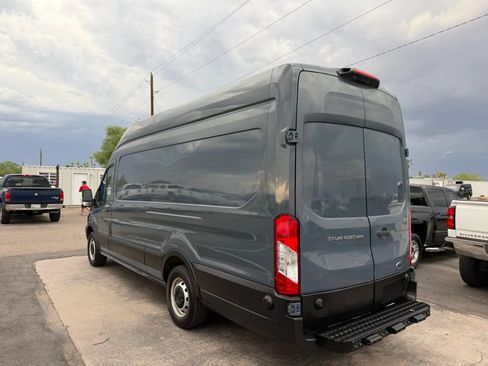 Used 2019 Ford Transit 250 148 High Roof Extended RWD image 4