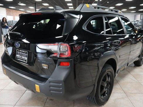 Used 2022 Subaru Outback Wilderness w/ Wilderness Package image 5