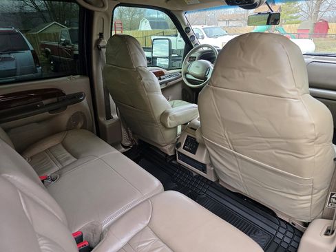 Used 2001 Ford Excursion Limited image 14
