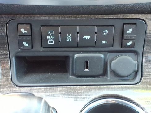 Used 2017 GMC Acadia Limited SLT FWD image 19