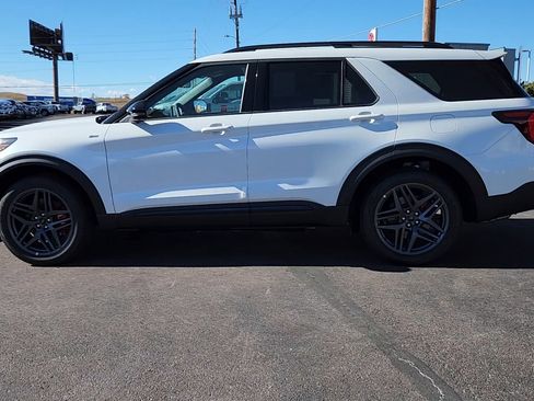 New 2025 Ford Explorer ST-Line w/ Premium Package image 2