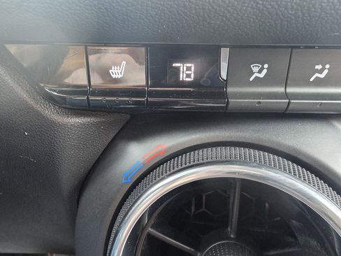 Used 2024 Chevrolet Blazer LT w/ Blazer LT Plus Package image 5