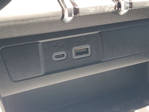 New 2025 Chevrolet Colorado LT image 24