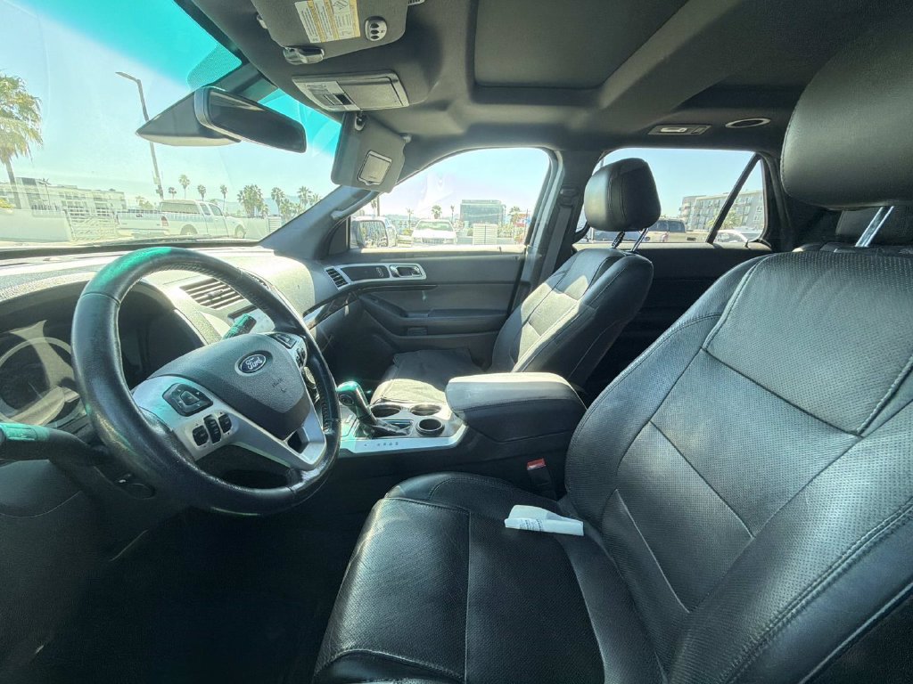 Used 2014 Ford Explorer Limited w/ Equipment Group 302A FWD image 7