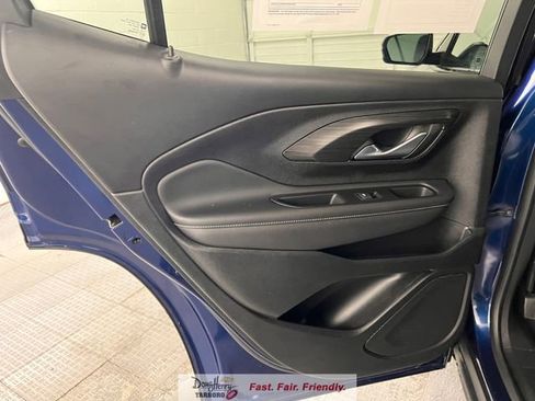 Used 2022 GMC Terrain SLT image 29