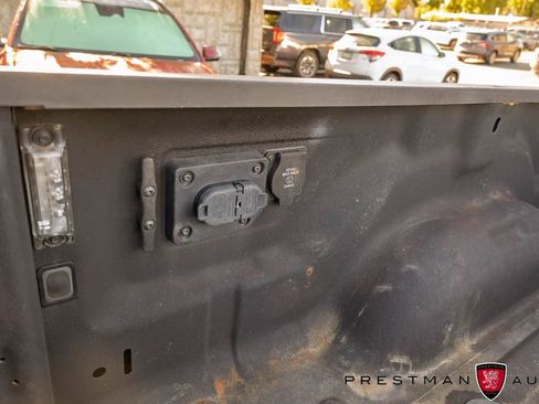 Used 2022 RAM 3500 Limited AWD/4WD image 46