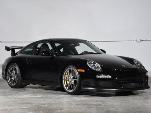 Used 2010 Porsche 911 GT3 RWD image 9