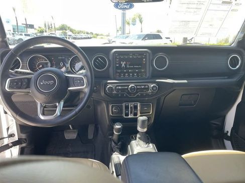 Used 2018 Jeep Wrangler Unlimited Sahara AWD/4WD image 20