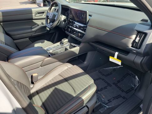 New 2026 Nissan Pathfinder Rock Creek AWD/4WD image 11