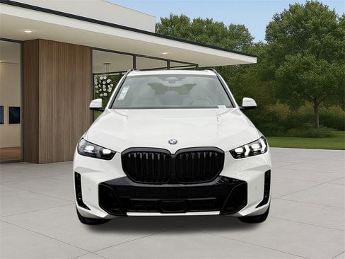 New 2026 BMW X5 sDrive40i w/ M Sport Package image 4