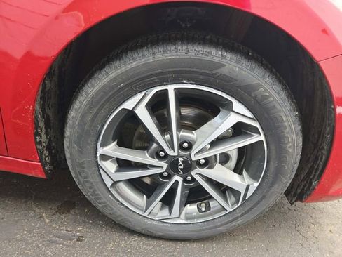 Used 2024 Kia Forte LXS image 13