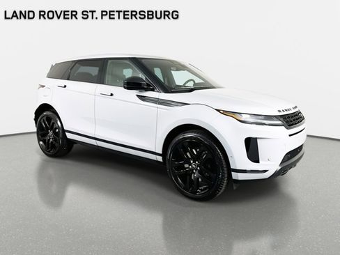 Used 2026 Land Rover Range Rover Evoque S image 3